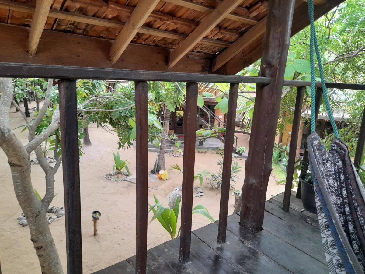 Golden Beach Chalets Arugam Bay Buitenkant foto